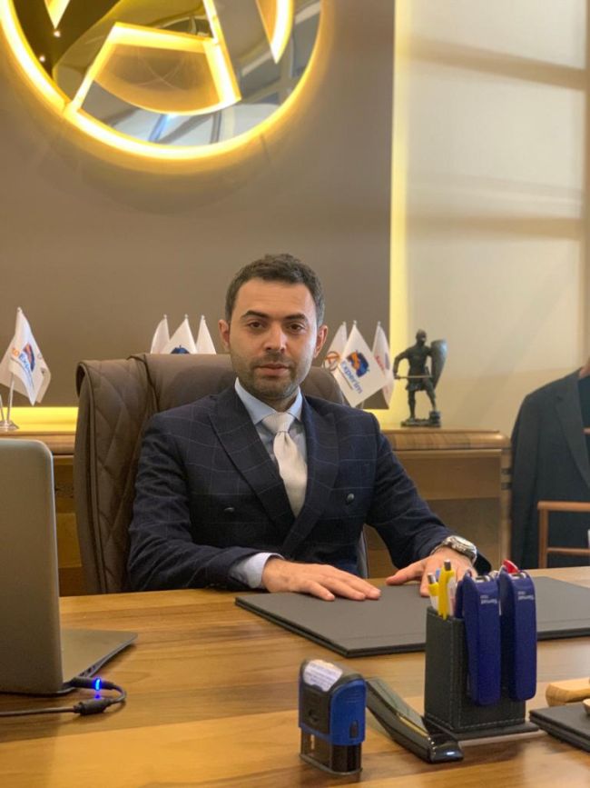 "Tahsilat ve POS işlemlerini tek ekrandan takip etmek büyük kolaylık sağladı. Günlük ciroyu daha net görüyor, raporları hızlı alıyoruz. Gün sonu/Z raporu ile ciroyu sistemde toplamak ve kayıt düzenini korumak işimizi hızlandırdı. Operasyonu daha kontrollü yönetiyoruz."